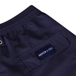 Blaue Badeshorts Frontansicht mit Logo Andrew&Cole