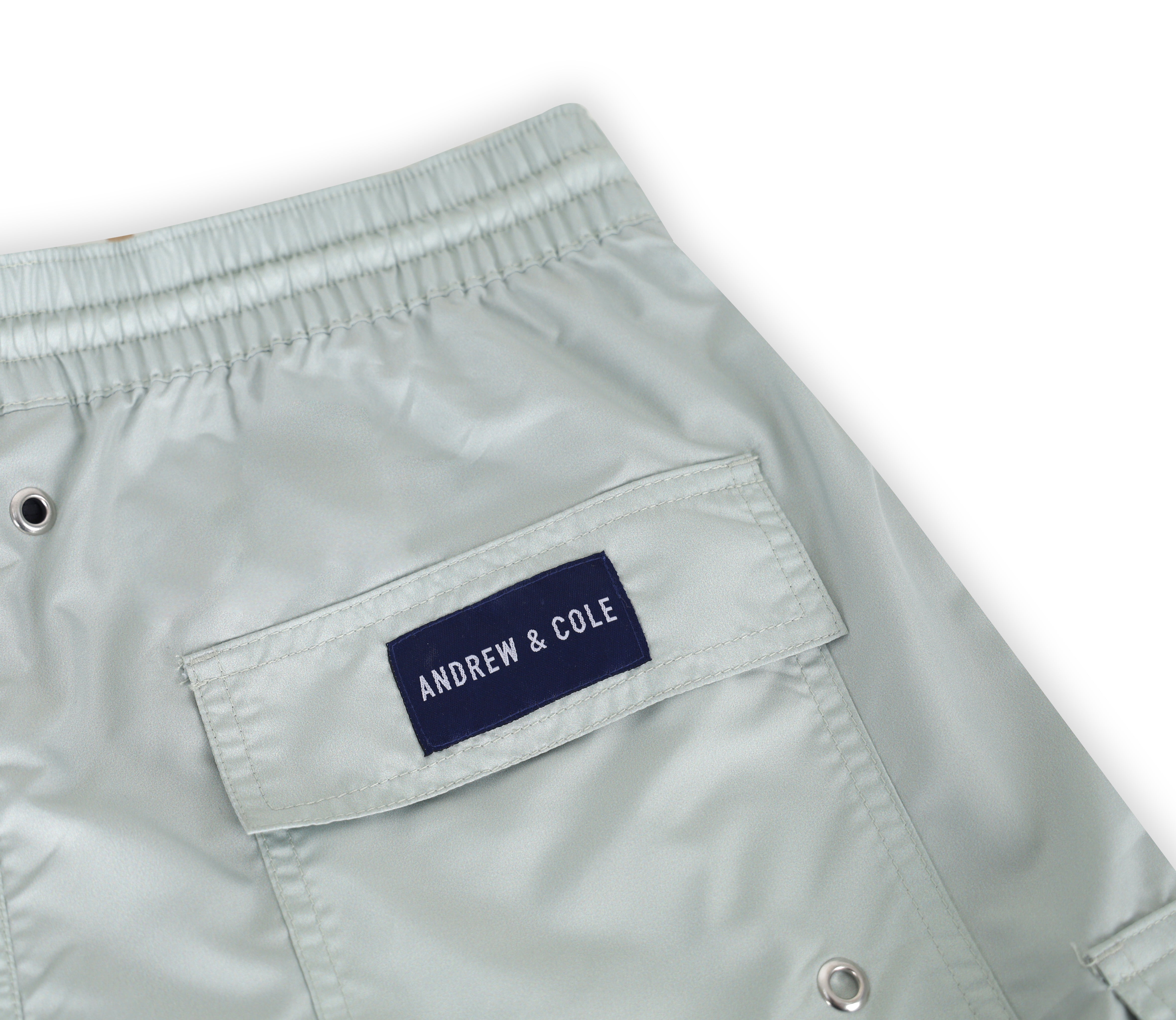 Cargo Badeshorts Nahansicht mit Logo Andrew&Cole